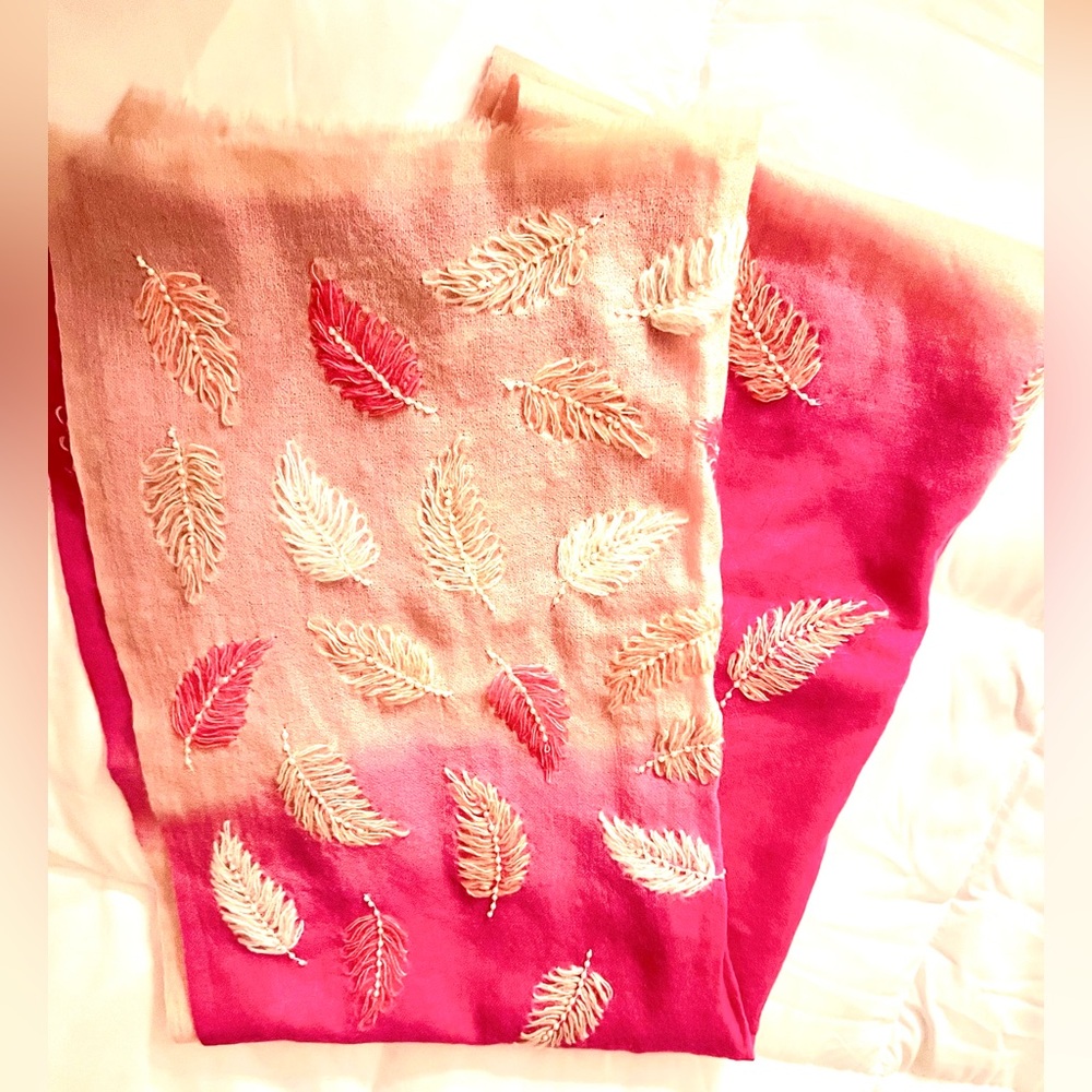 VTG. 100% Wool Scarf with pearls. Ombre pink to cream. 72" long. Unused.